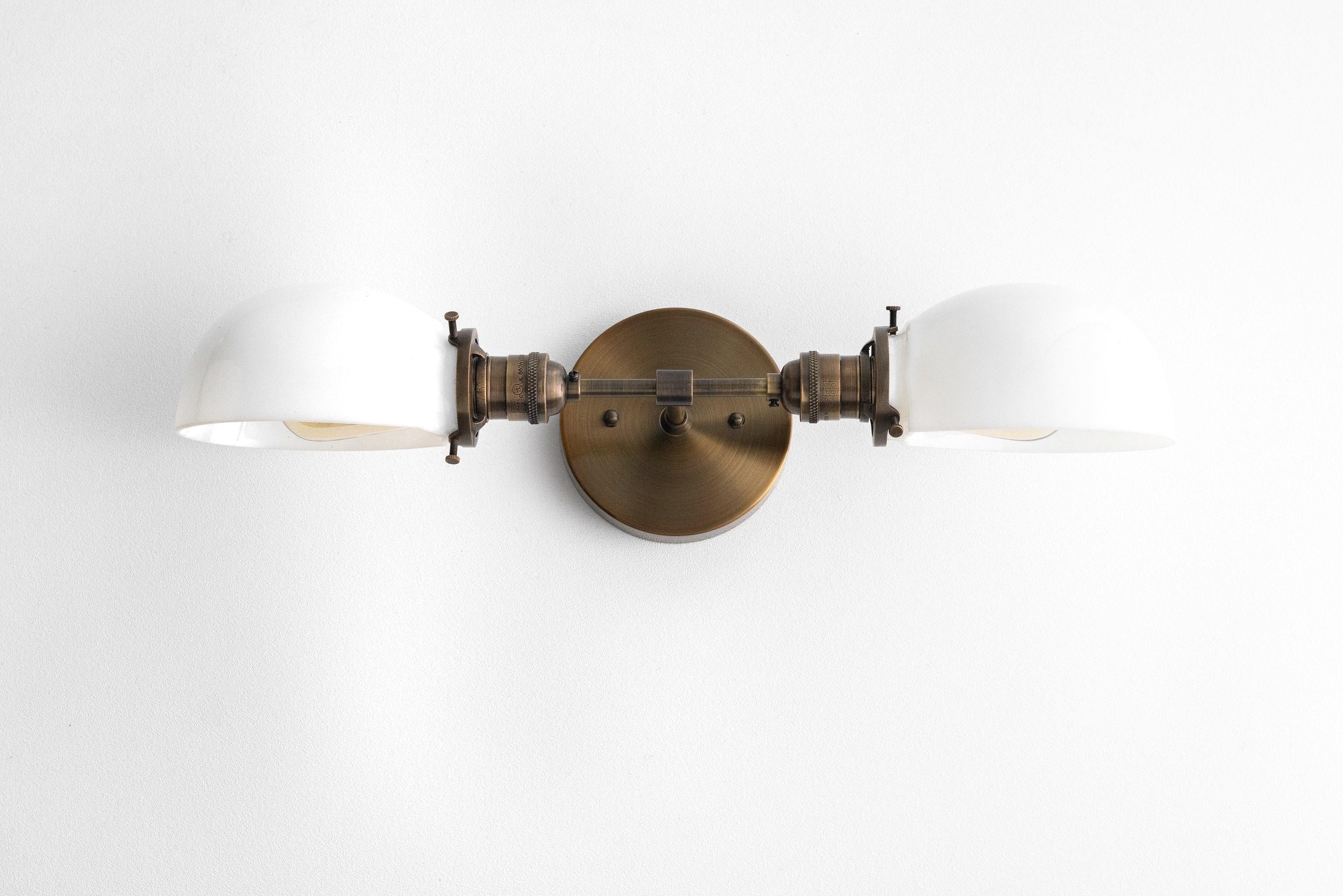 Ornato Luxe Art Deco Schminkspiegel-Wandleuchte – Opalglas-Wandlampe für Bad & Ankleidezimmer | Esilora