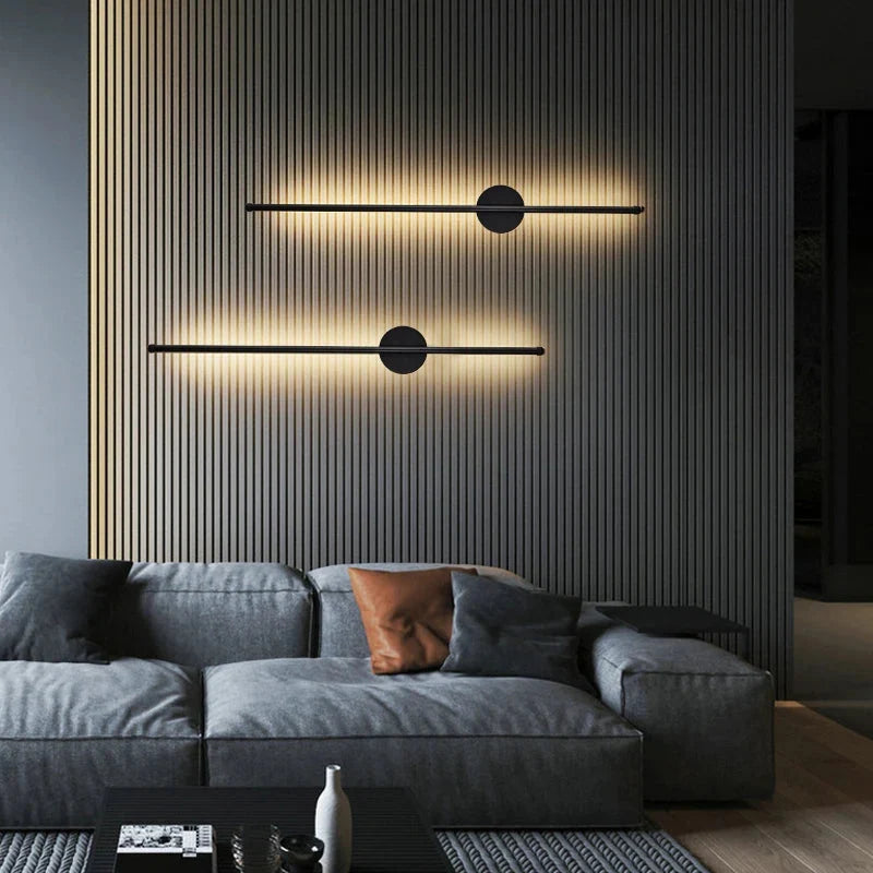 Modern Black Aluminum Wall Light | Esilora