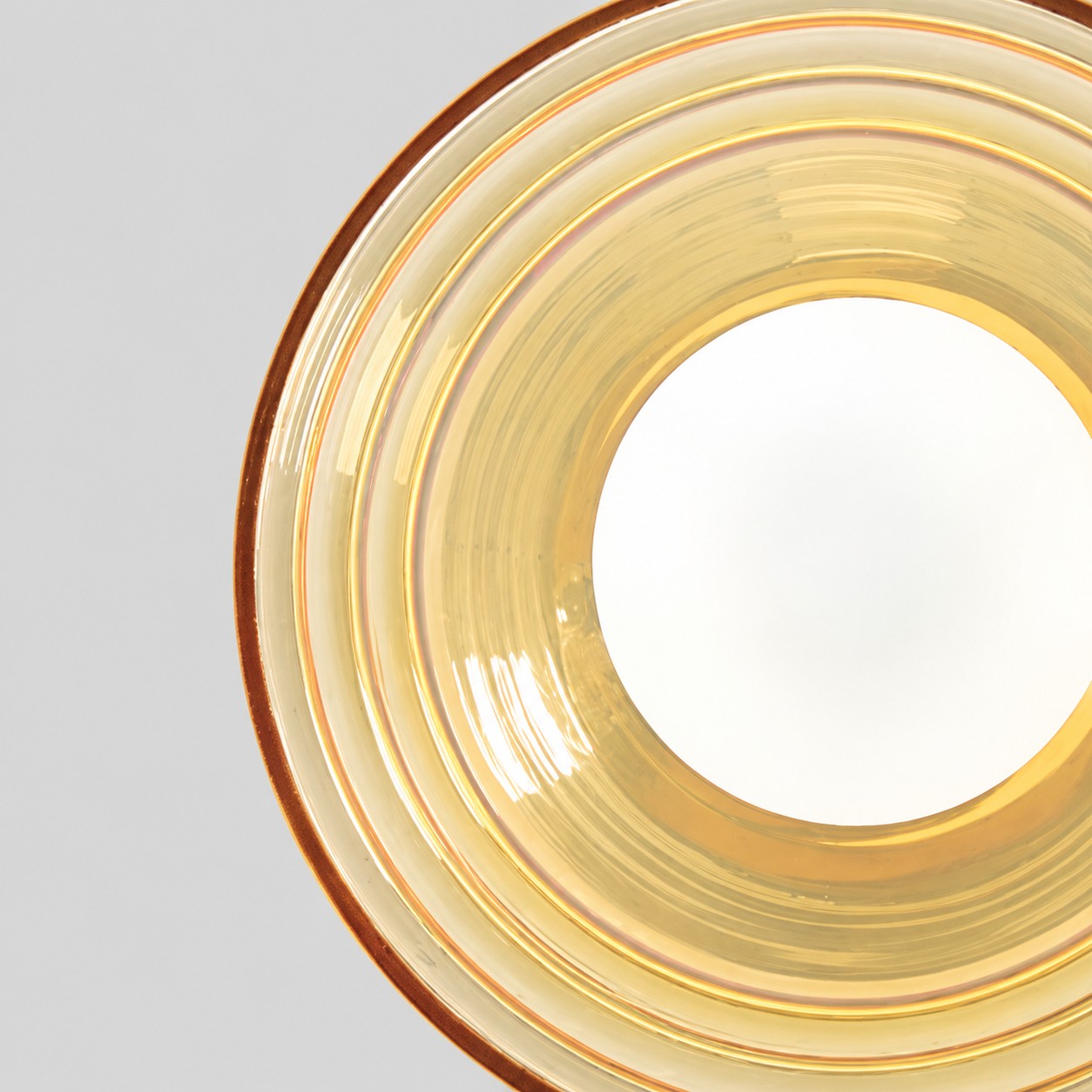 Jasnożółta szklana lampa sufitowa z chromowaną podsufitką | Esilora