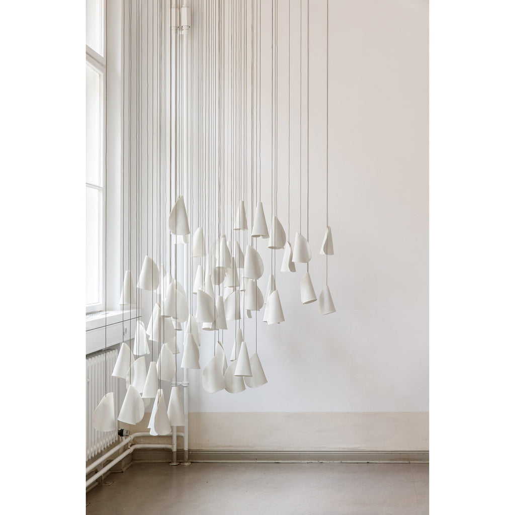 21 Thin Porcelain Pendant Lamp | Esilora
