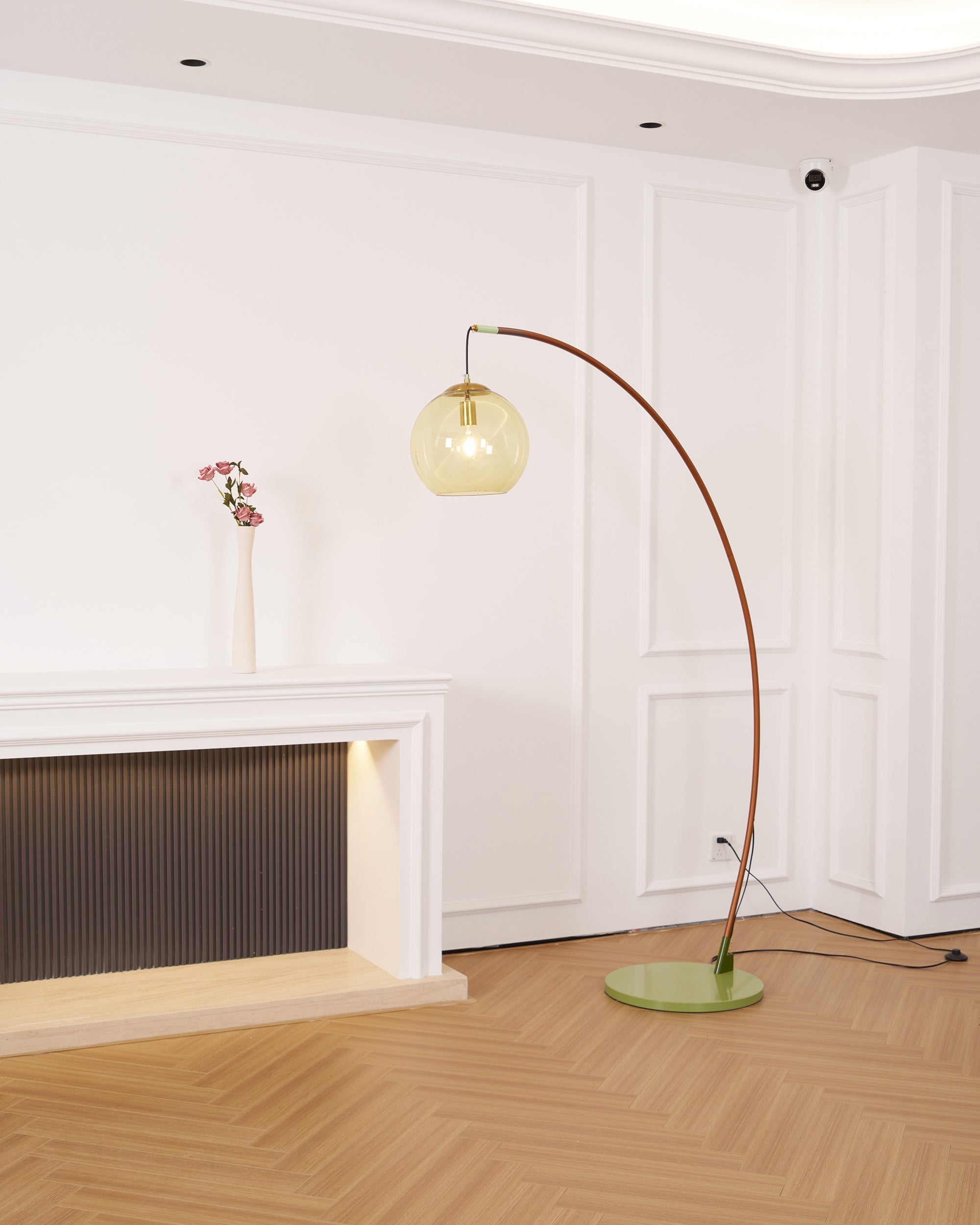 Joni Arc Floor Lamp | Esilora