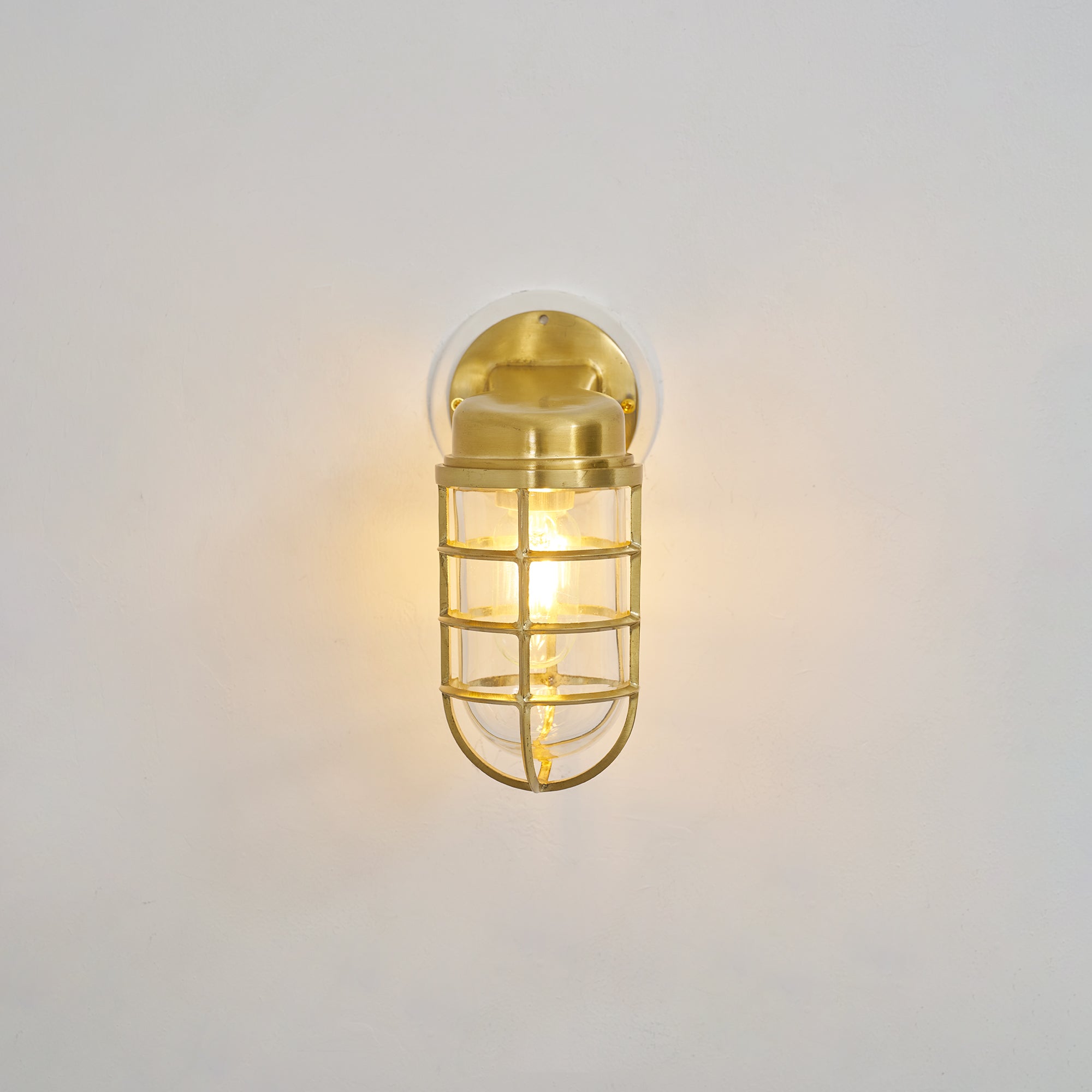 Lucid Dudley Wall Lamp | Esilora