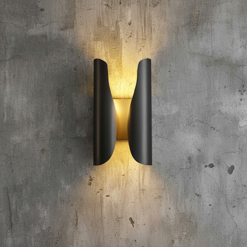 Auregon Artistic Sculptural Wall Sconce – Abstract Coiled Metal Wall Light for Hallway or Living Room | Esilora