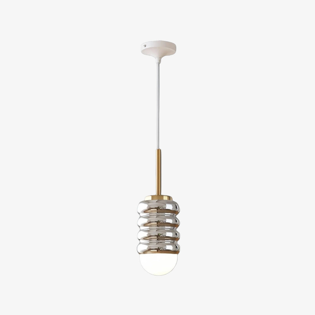 Iron-pendelbelysning med rillet skærm – cremefarvet lampe til soveværelset | Esilora