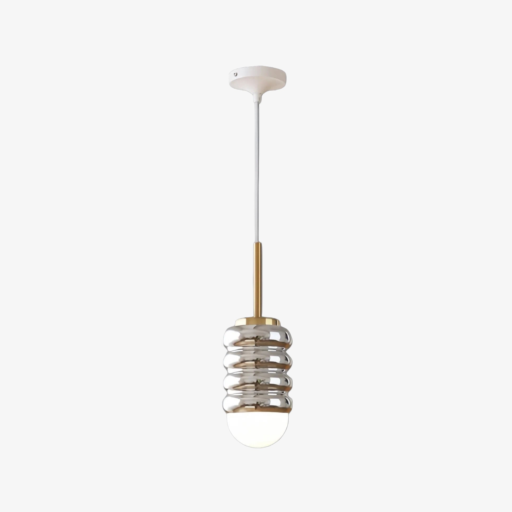 Iron-pendelbelysning med rillet skærm – cremefarvet lampe til soveværelset | Esilora