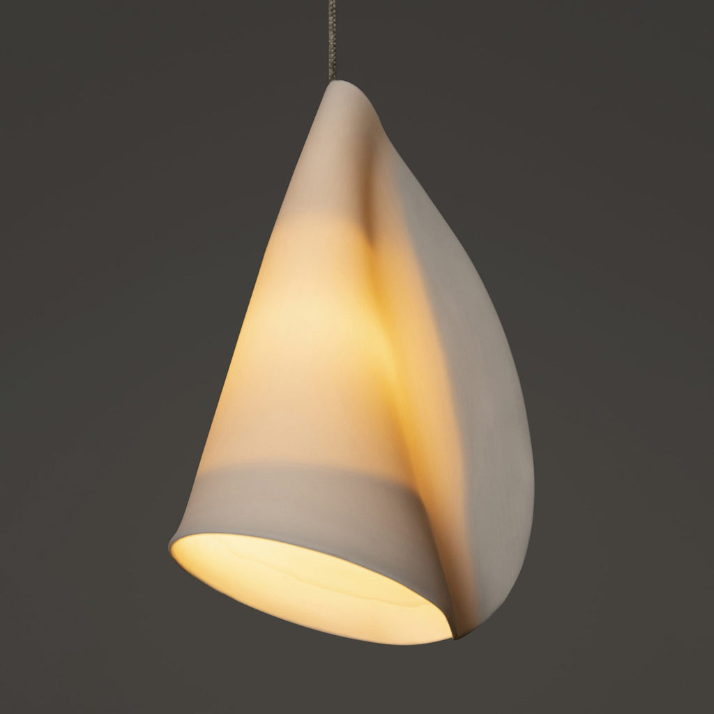 21 Thin Porcelain Pendant Lamp | Esilora