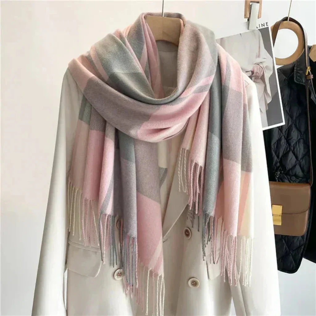 Women's Checkered Pattern Scarf — 90 x 90 cm Square Cut