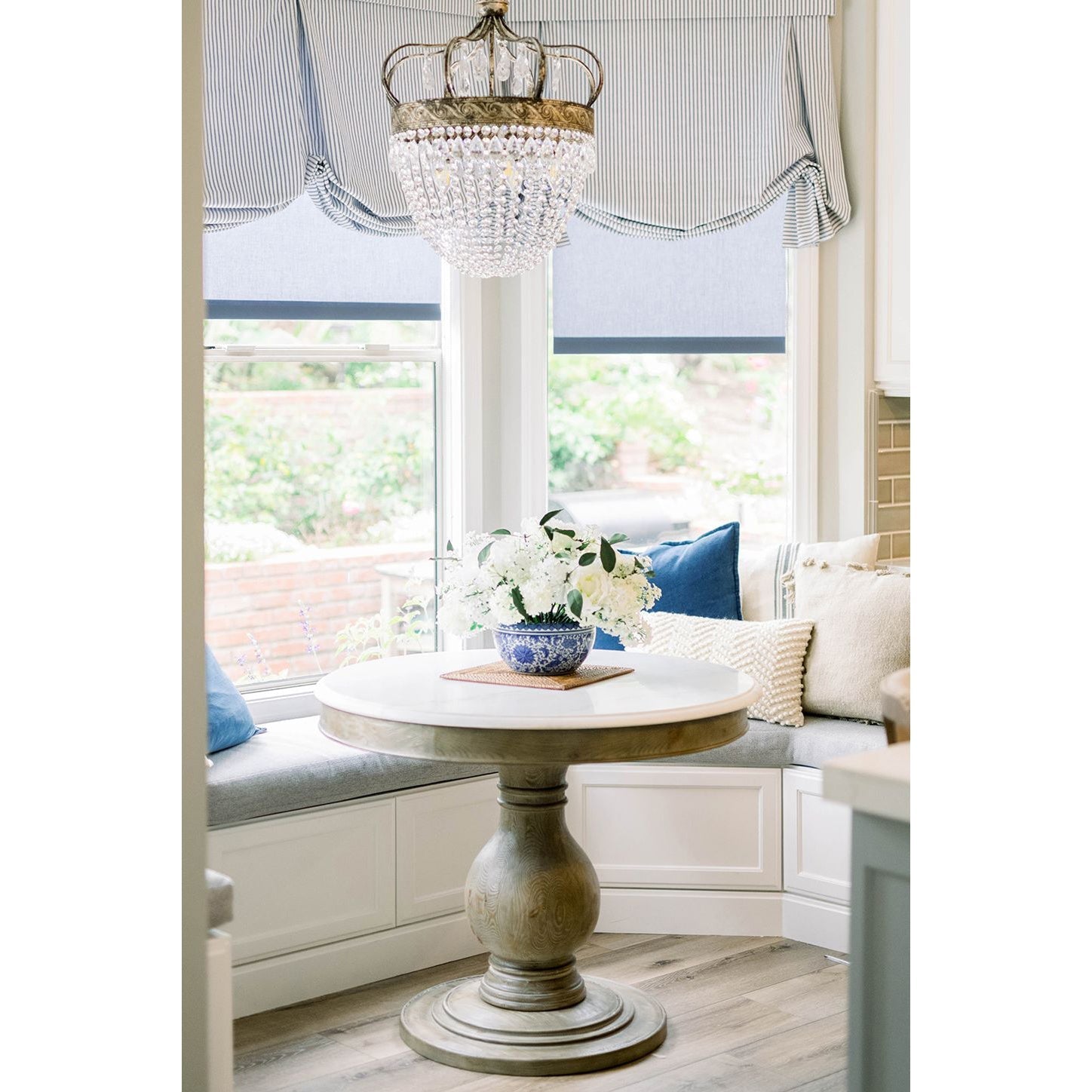 Abella Tear Drop Chandelier | Esilora