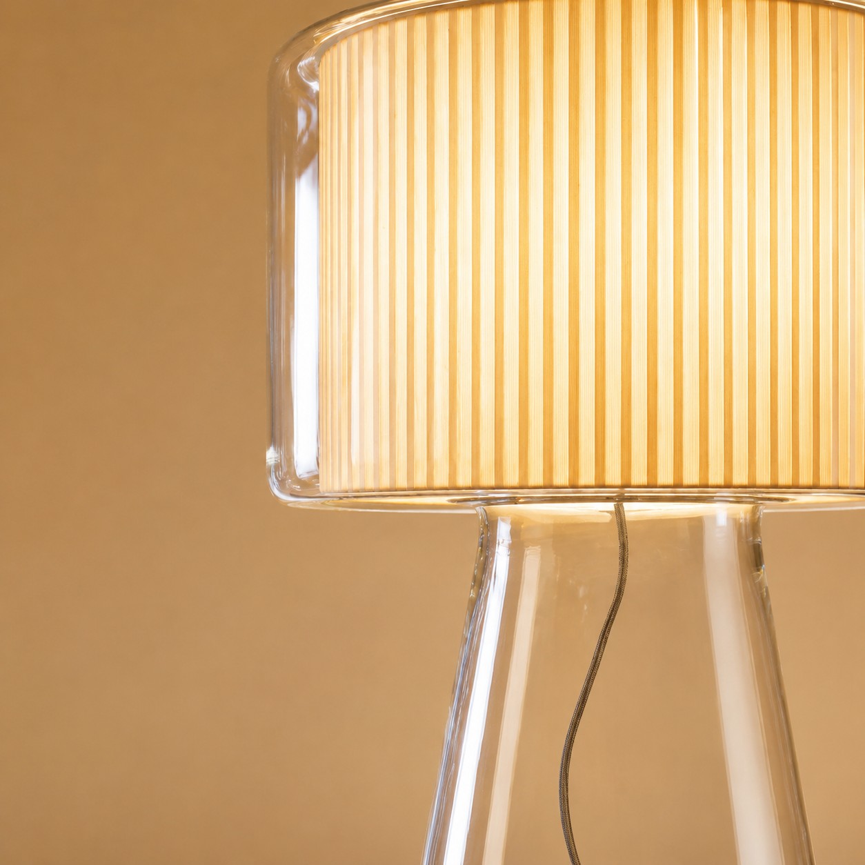 Natürliche Glastischlampe mit Stoffschirm | Esilora