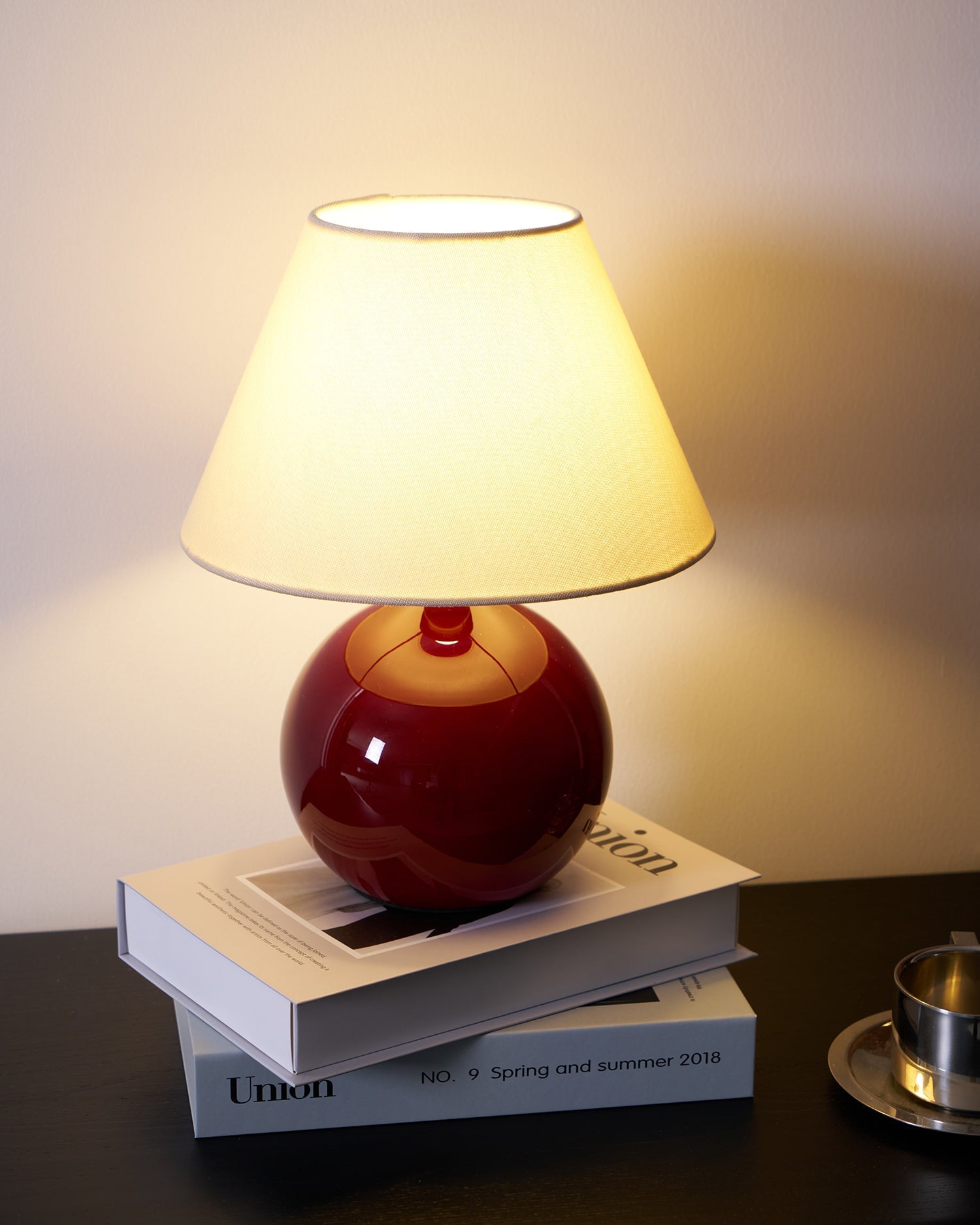 Red Nanu Table Lamp | Esilora