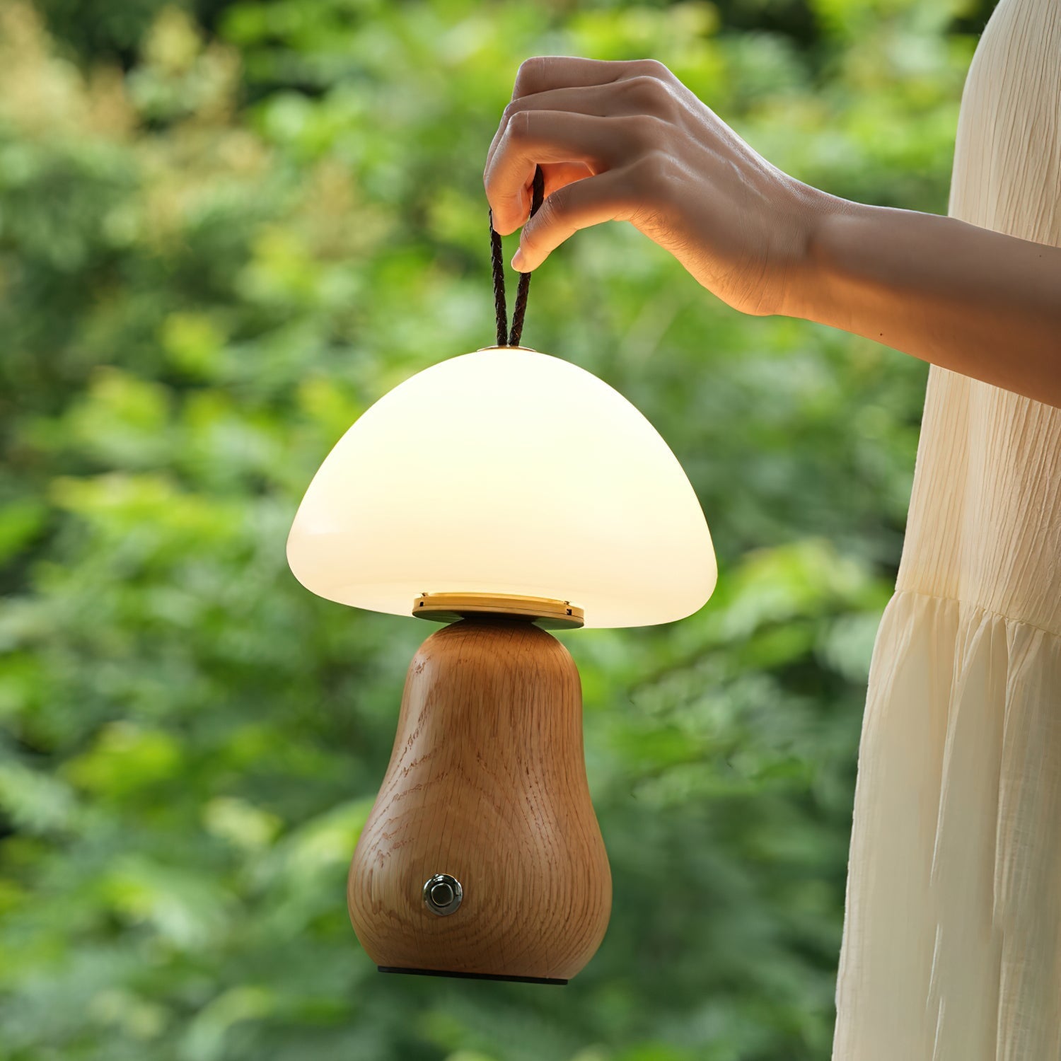Nubia Table Lamp | Esilora