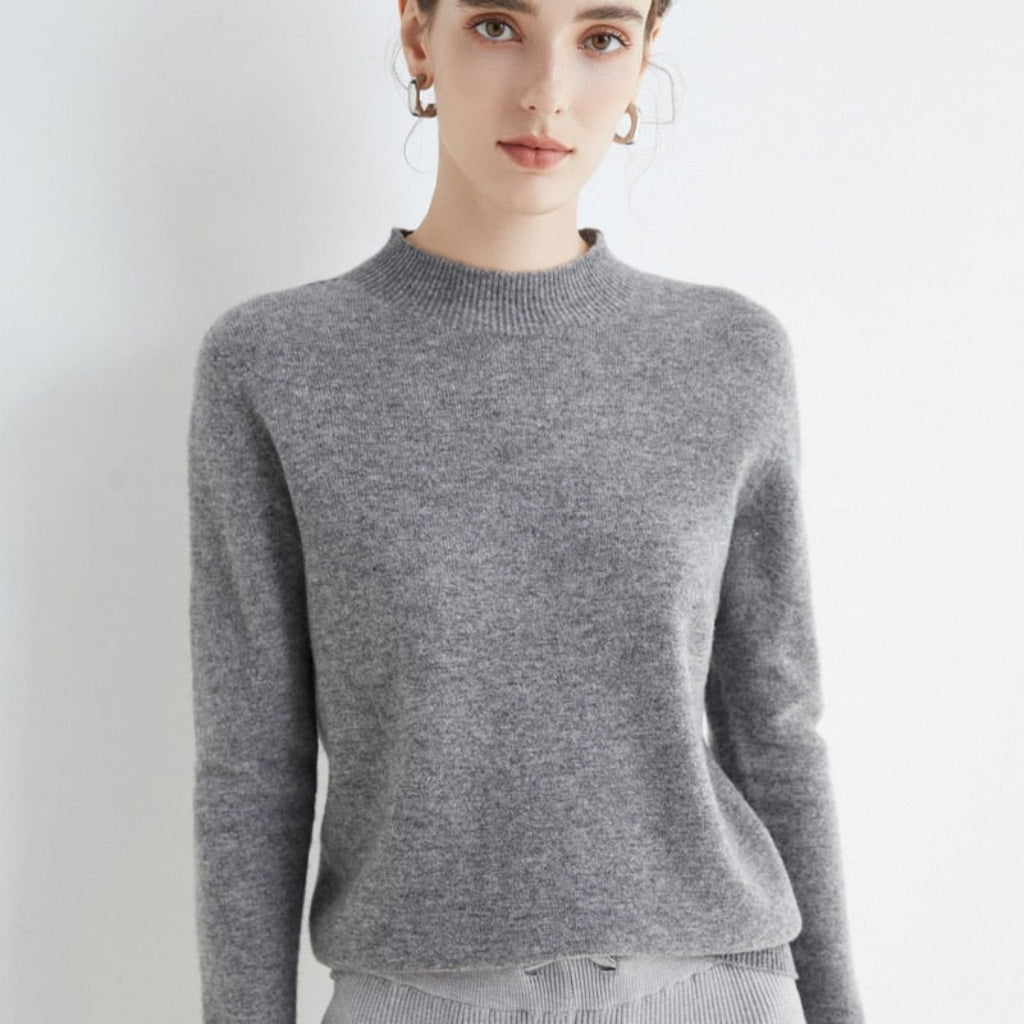 Damski sweter — miękki w dotyku, wygodny krój, uniwersalny styl