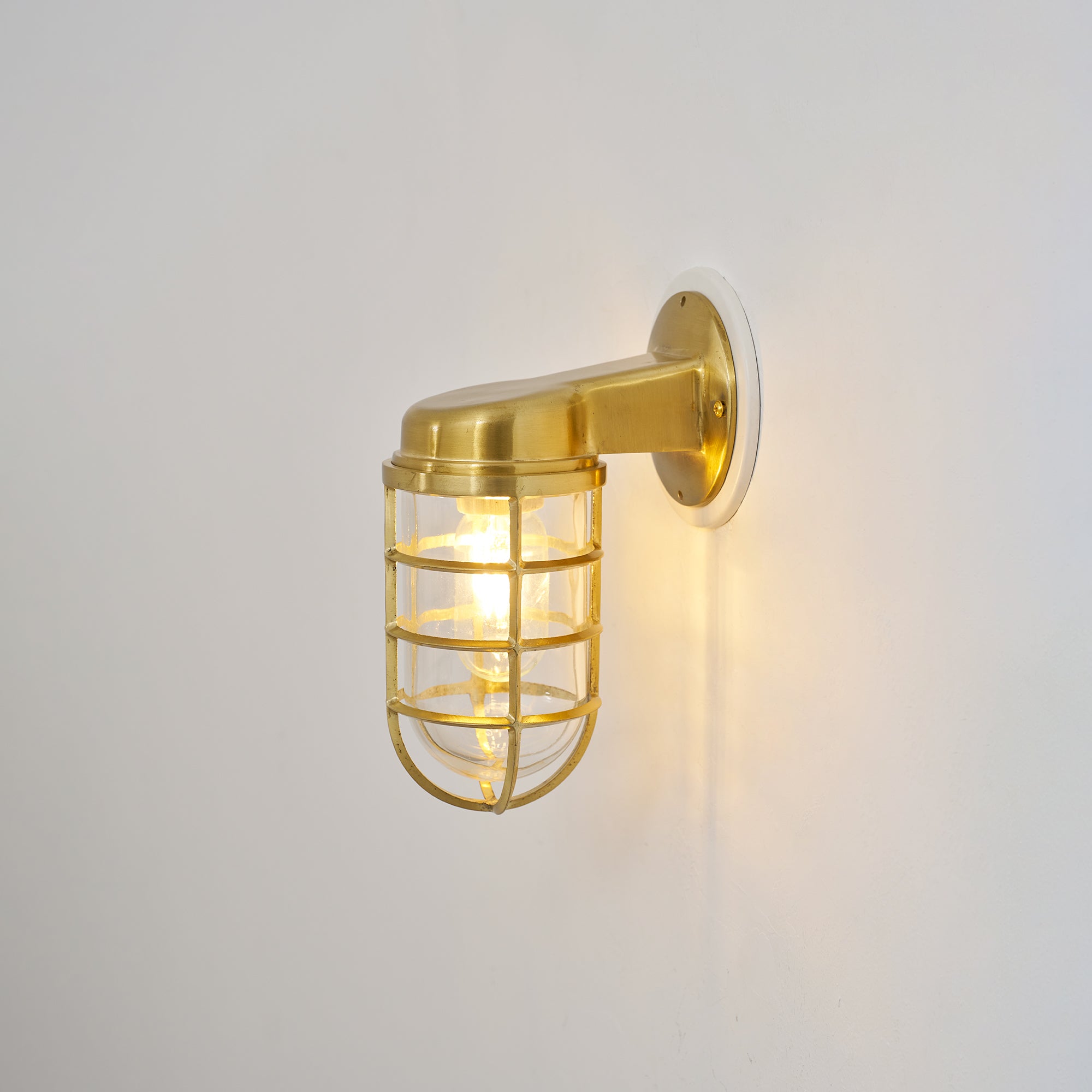 Lucid Dudley Wall Lamp | Esilora