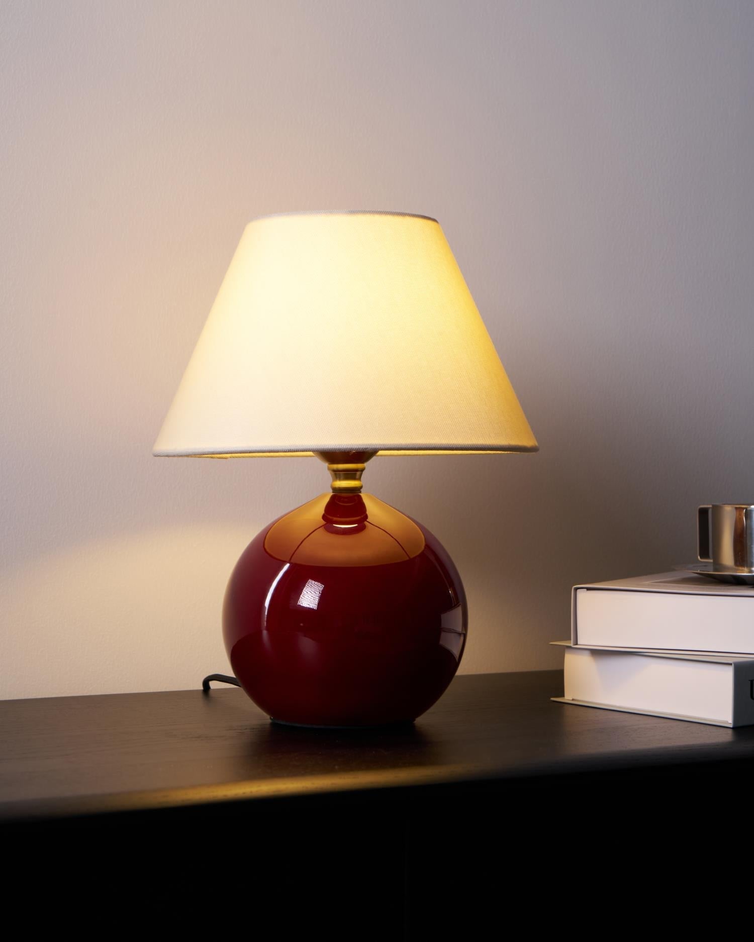 Red Nanu Table Lamp | Esilora