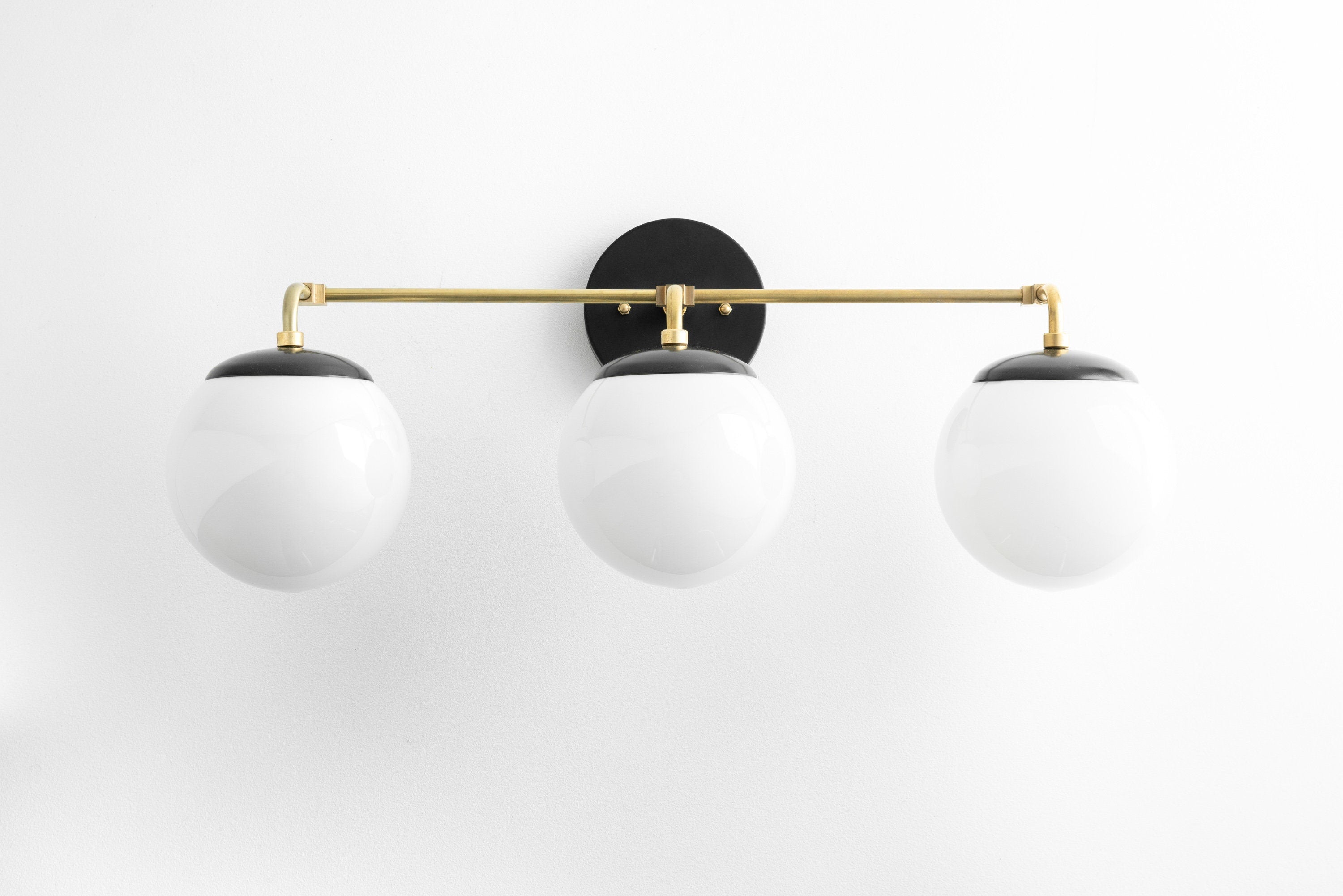 مصباح Glorica Glass الشريطي LED القابل لتعتيم الإضاءة للمرآة – وحدة إضاءة حمّام كروية بسيطة | Esilora