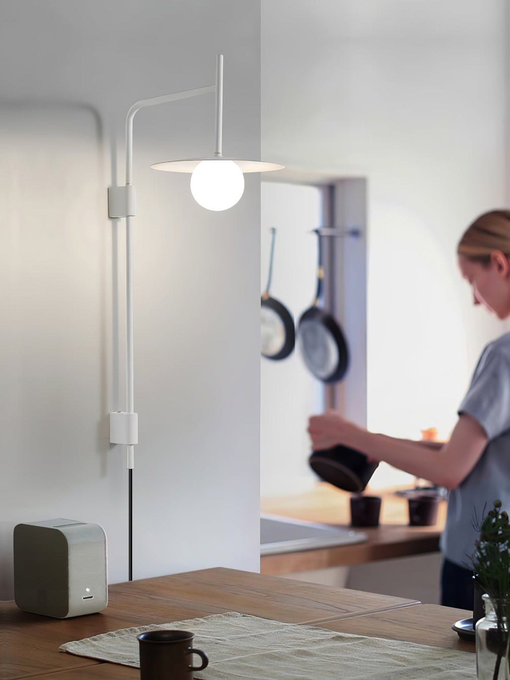 Nordic Swing Arm Wall Lamp for Living Room M22 | Esilora