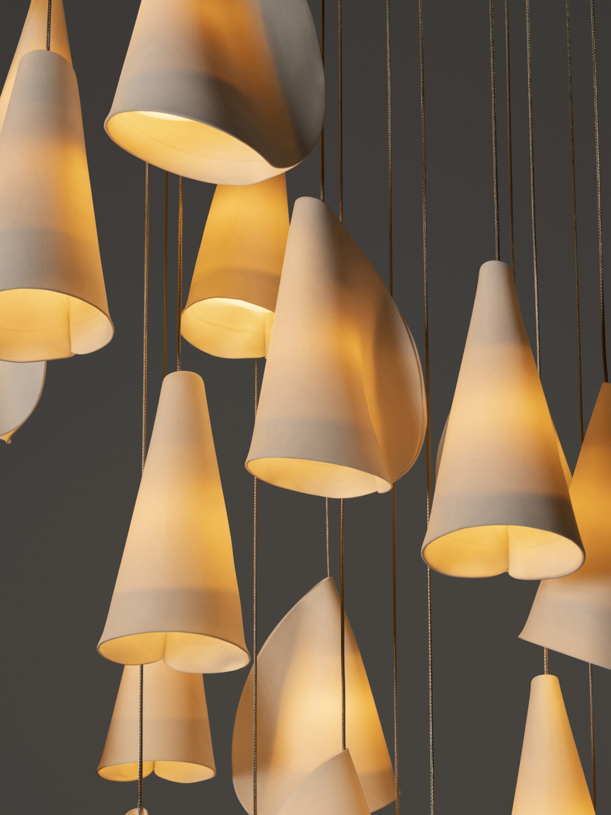 21 Thin Porcelain Pendant Lamp | Esilora