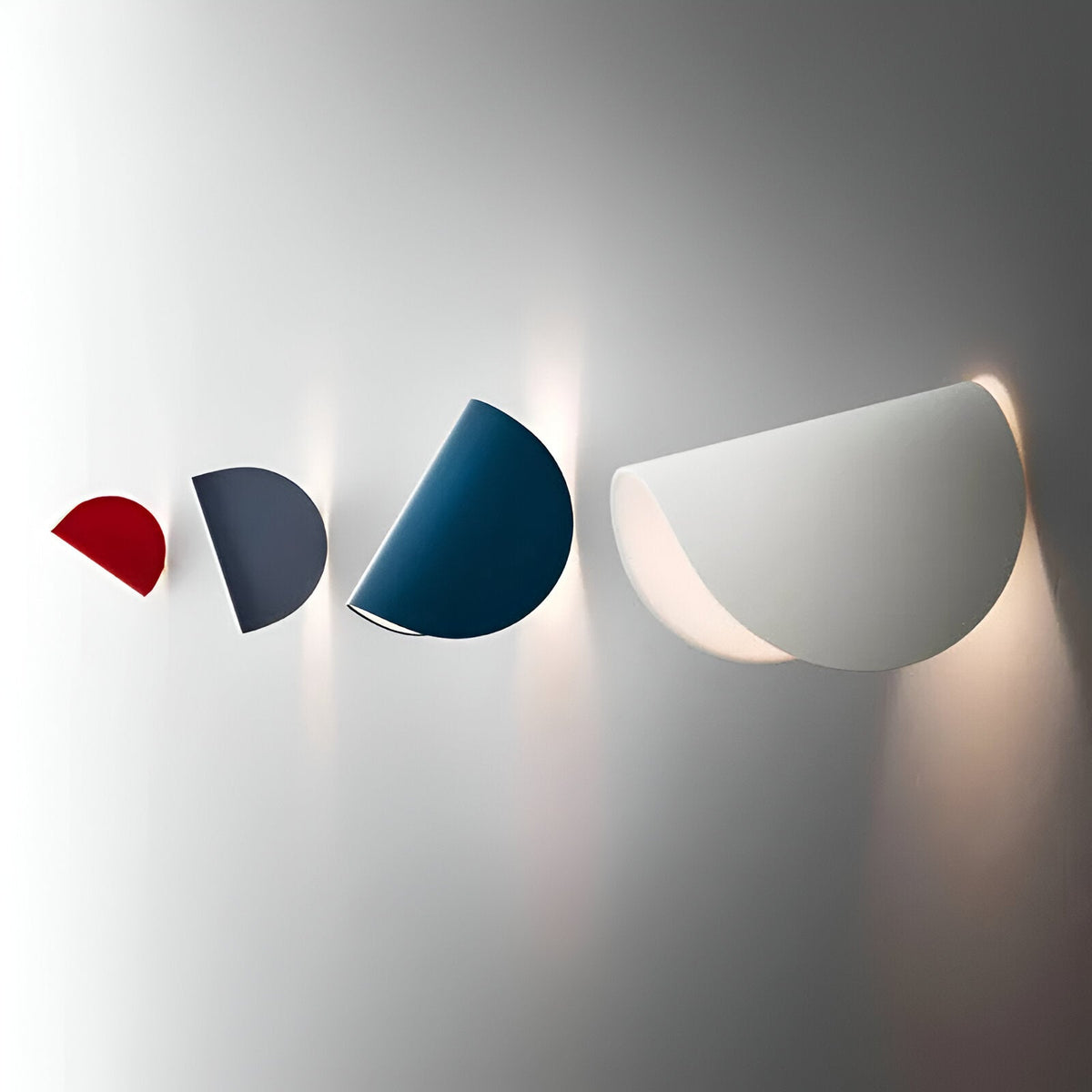Modern Metal Wall Light — Rotatable Head and Adjustable Direction