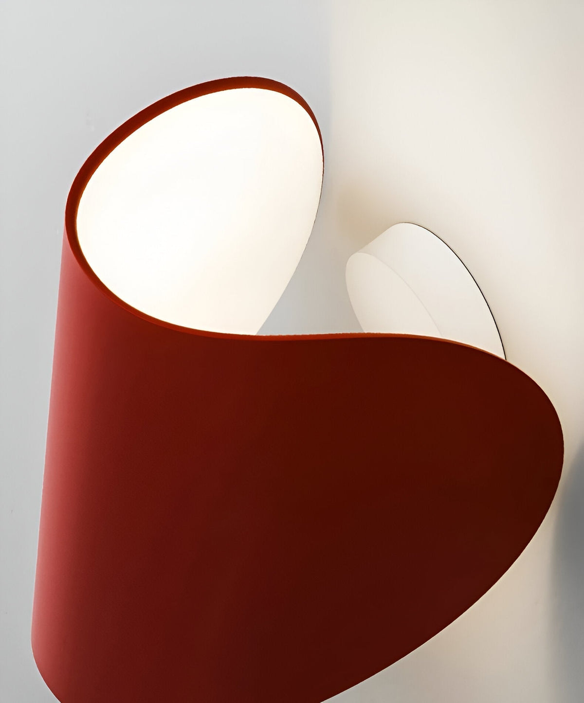 Modern Metal Wall Light — Rotatable Head and Adjustable Direction