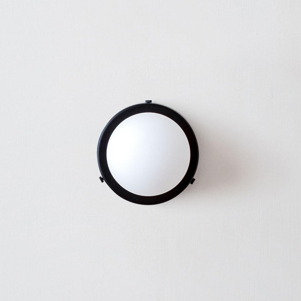 Rivolence Minimalist Fluid Modern Round Wall Sconce – Modern Indoor Accent Lighting for Bedroom or Study | Esilora