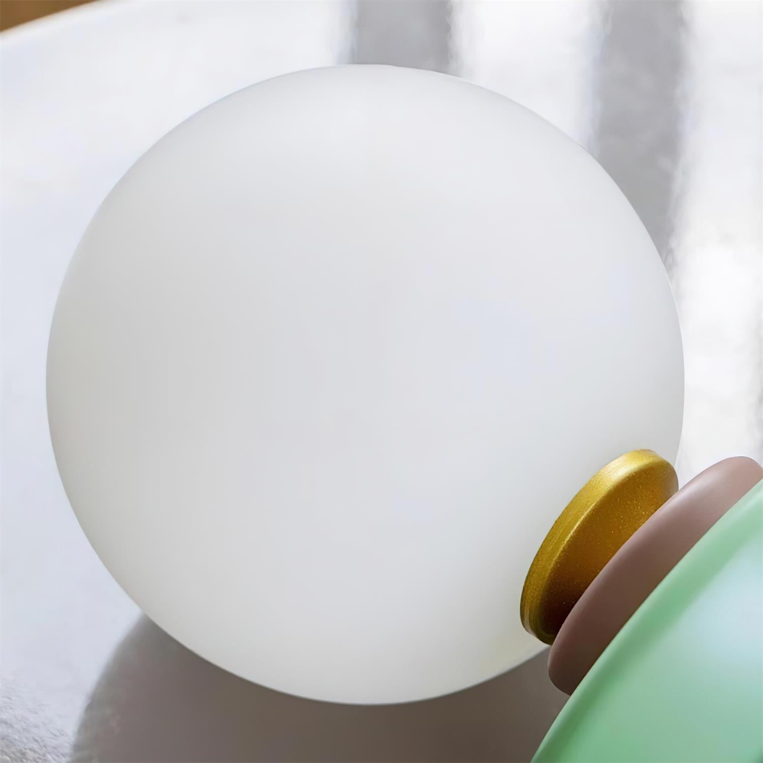 Luma Globe Pendant Lamp | Esilora