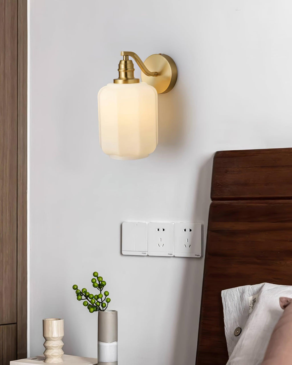 Henry Wall Lamp | Esilora