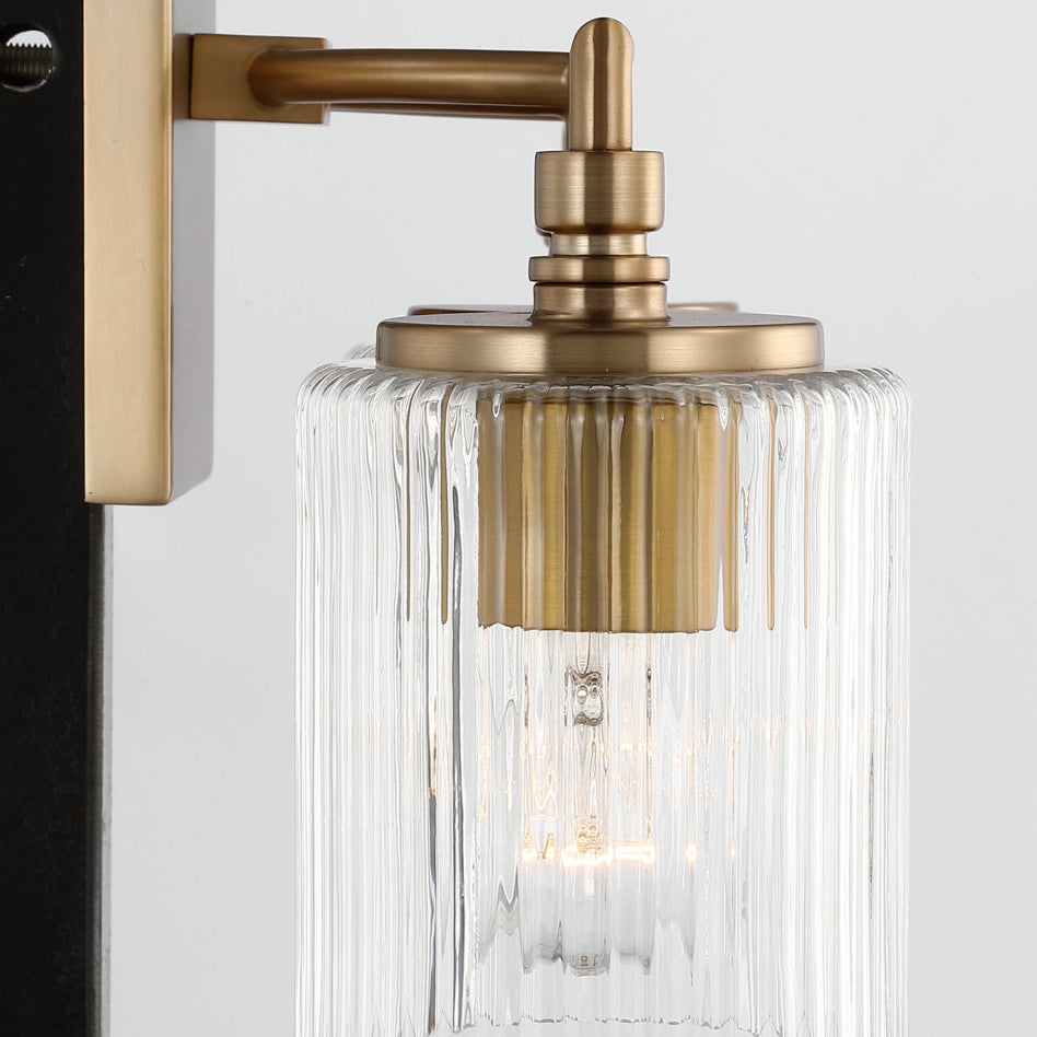 Luminaire de salle de bains Lirra à trois abat-jour en verre, design élégant en métal – Éclairage de coiffeuse | Esilora