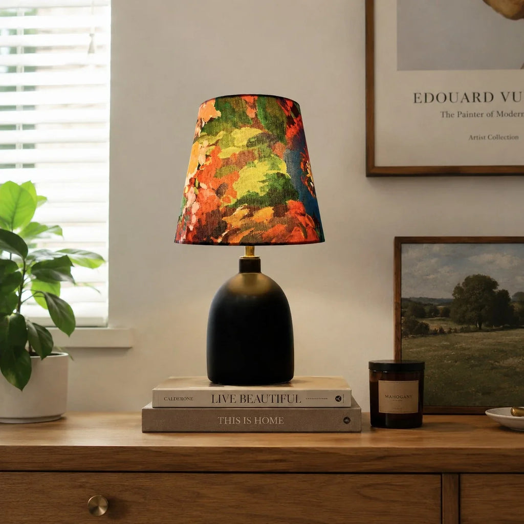 Ceramiczna lampa stołowa Liberty z tkaninowym kwiatowym kloszem | Esilora