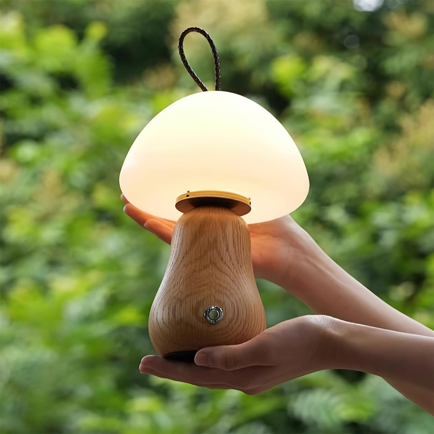 Nubia Table Lamp | Esilora