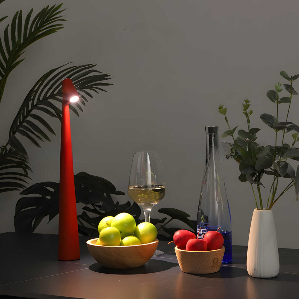 Lampada da tavolo moderna a LED senza fili alimentata a batteria