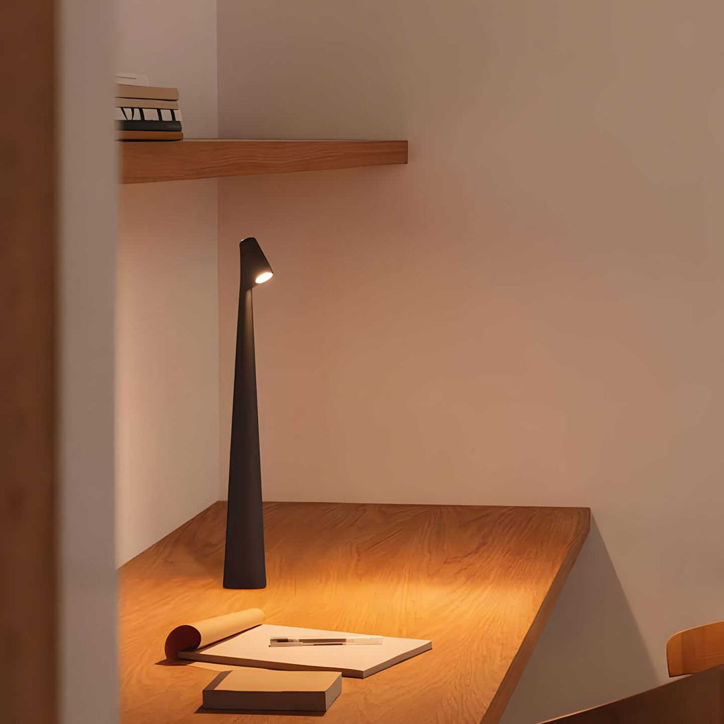 Lampada da tavolo moderna a LED senza fili alimentata a batteria