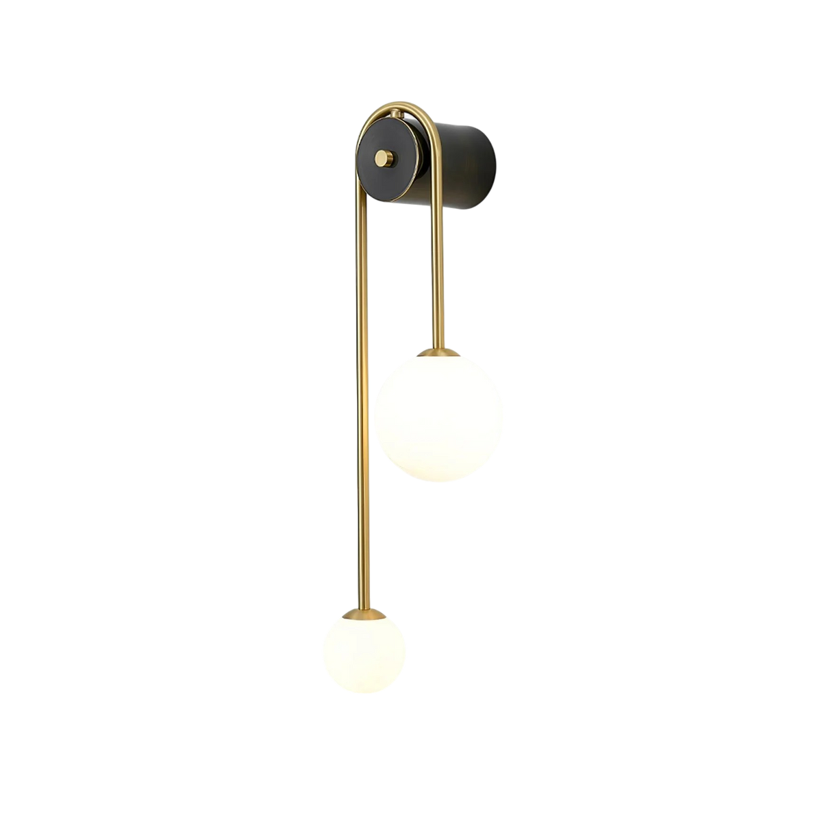 Lampada da parete moderna in ottone — design geometrico contemporaneo
