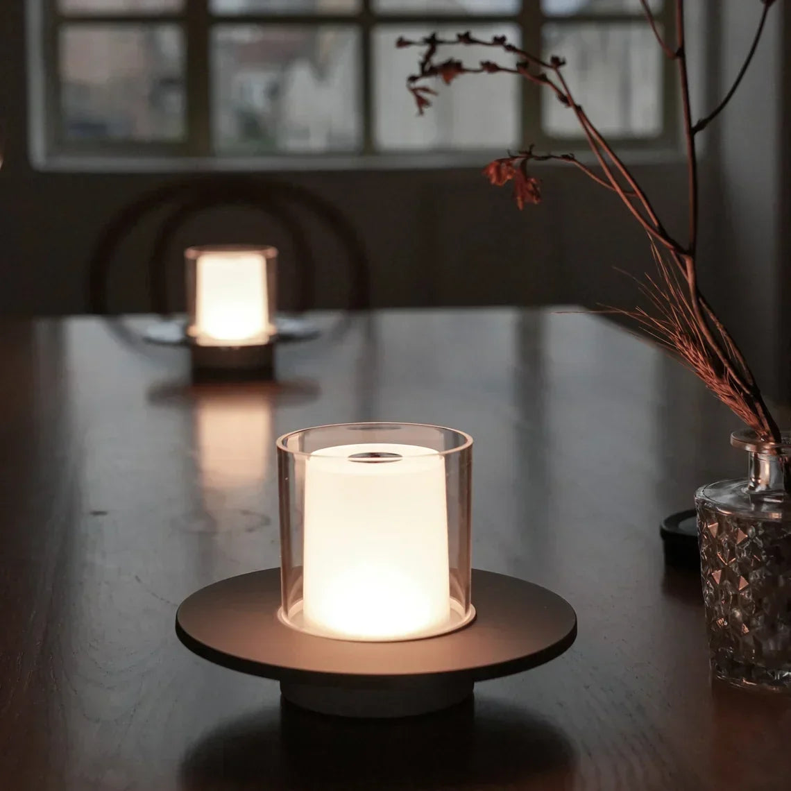Modern LED Table Lamp — Metal Frame, Warm White