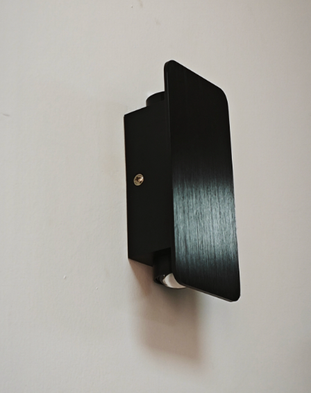 Modern Minimalist LED Wall Light — Black Aluminum Rectangle Sconce, 41 x 7 x 4.5 cm