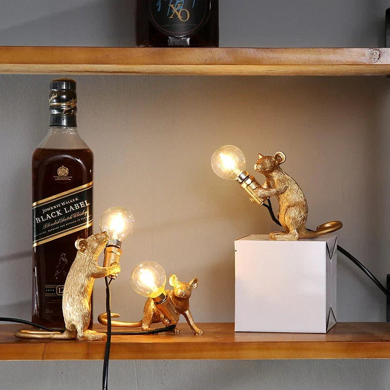 Lampada da tavolo Artimouse — design giocoso a forma di topo, luce d’accento LED
