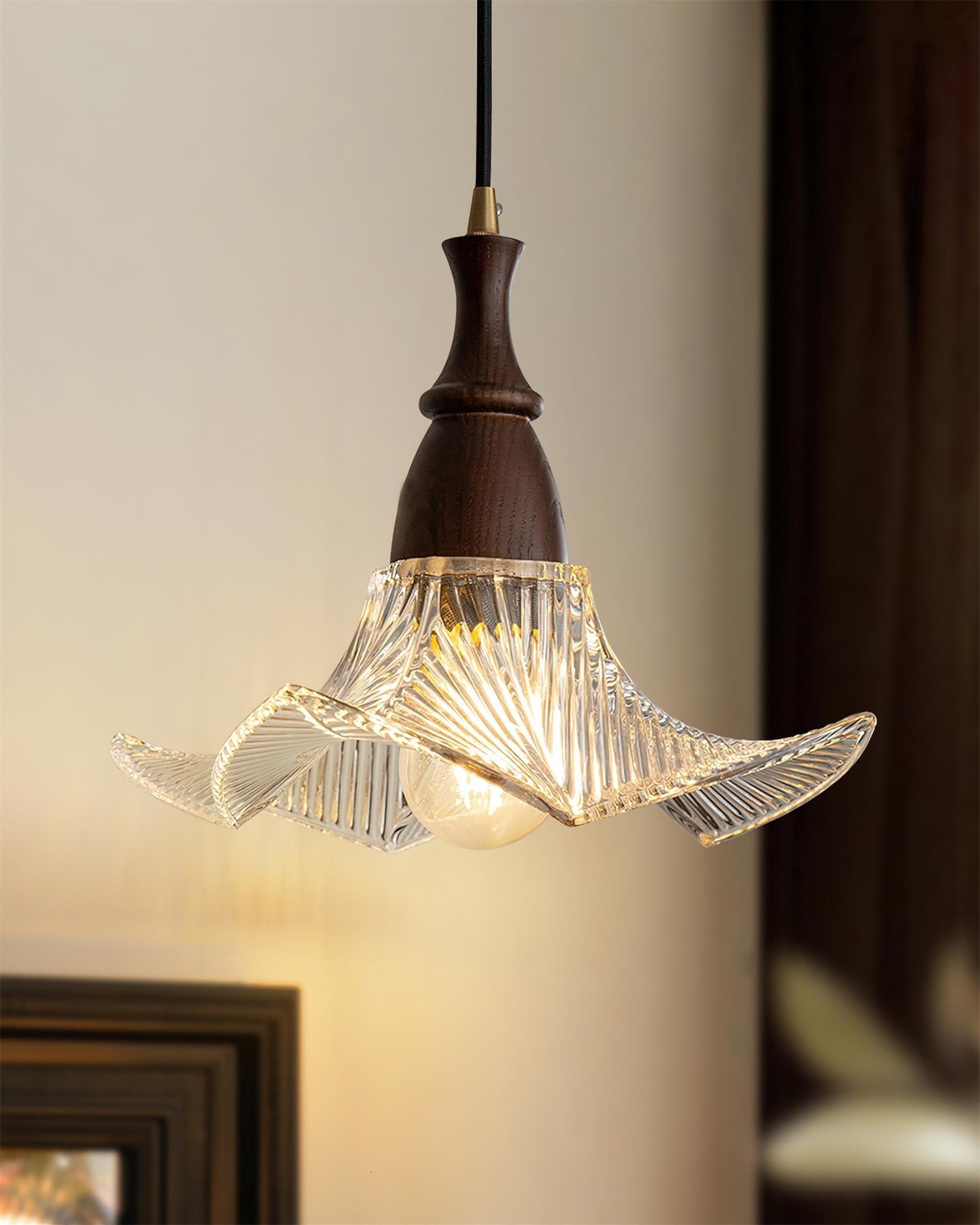 Lila Glass Pendant Lamp | Esilora