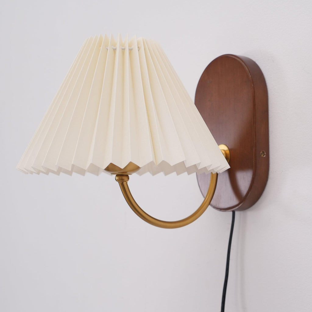 Louise Plug In Wall Lamp | Esilora