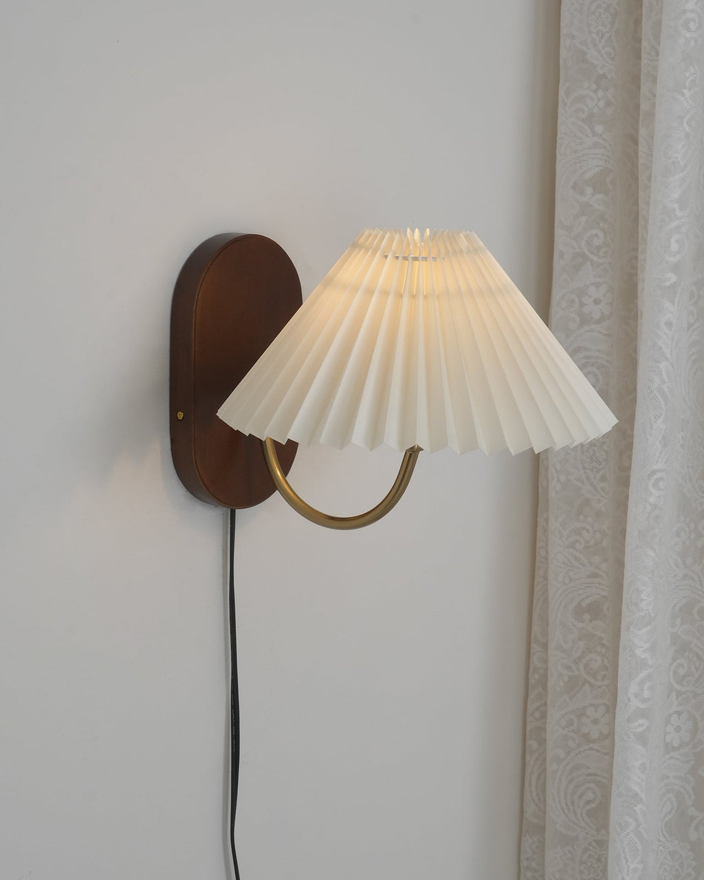 Louise Plug In Wall Lamp | Esilora