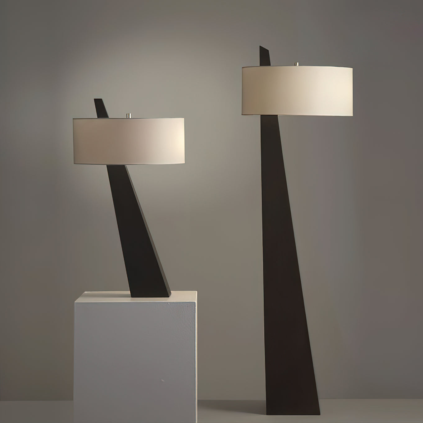 Candeeiro de mesa Jett Obelisk | Esilora