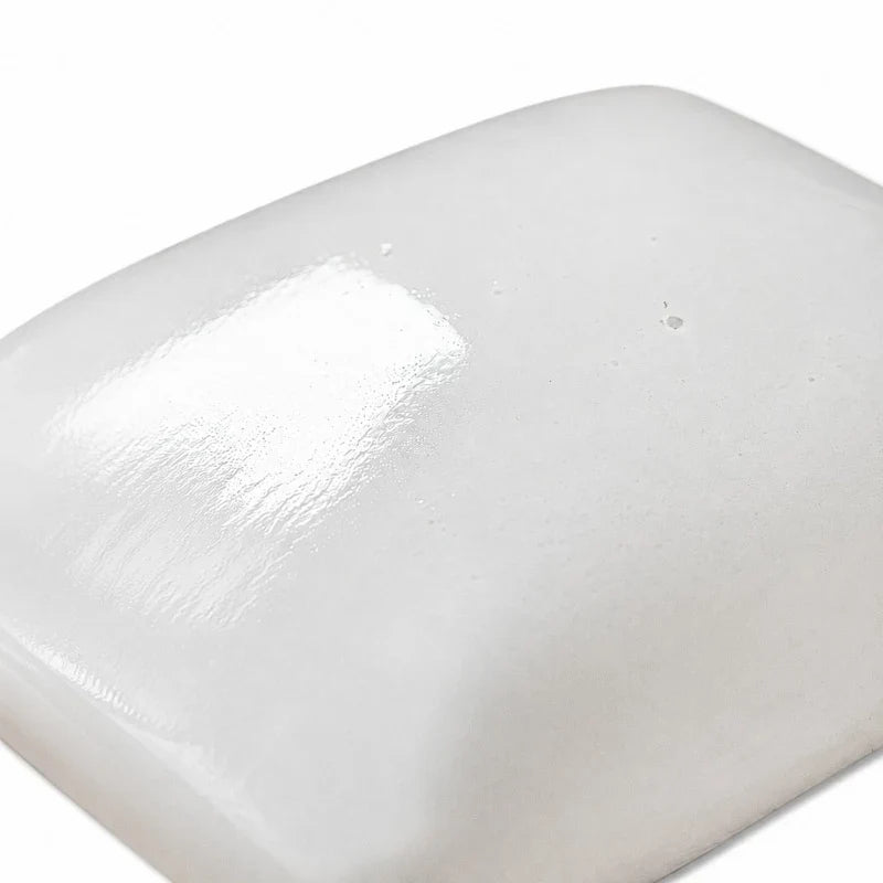 Applique murale en céramique blanche brillante en forme de coussin pour un éclairage intérieur doux | Esilora