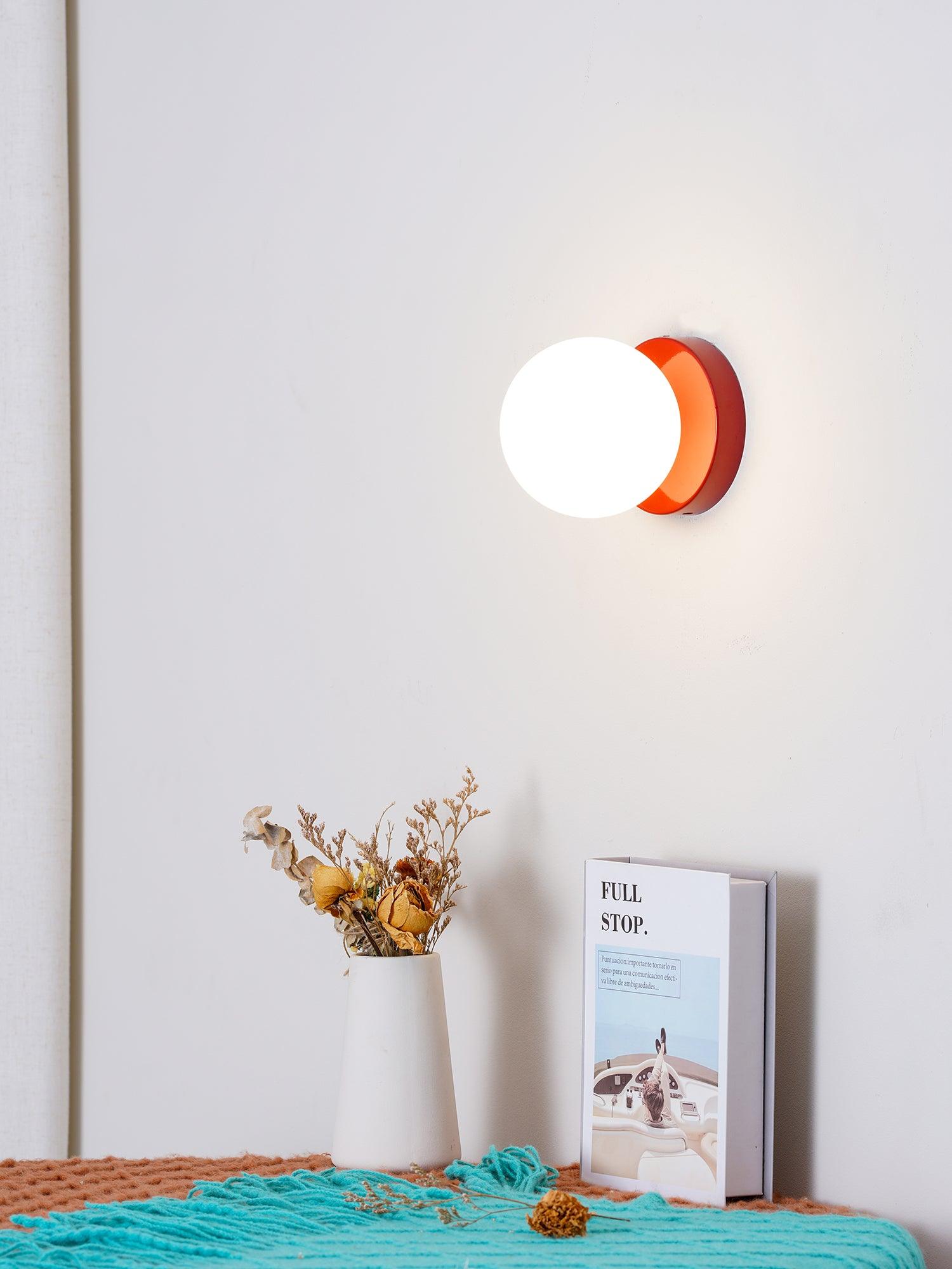 Rivolence Minimalist Fluid Modern Round Wall Sconce – Modern Indoor Accent Lighting for Bedroom or Study | Esilora