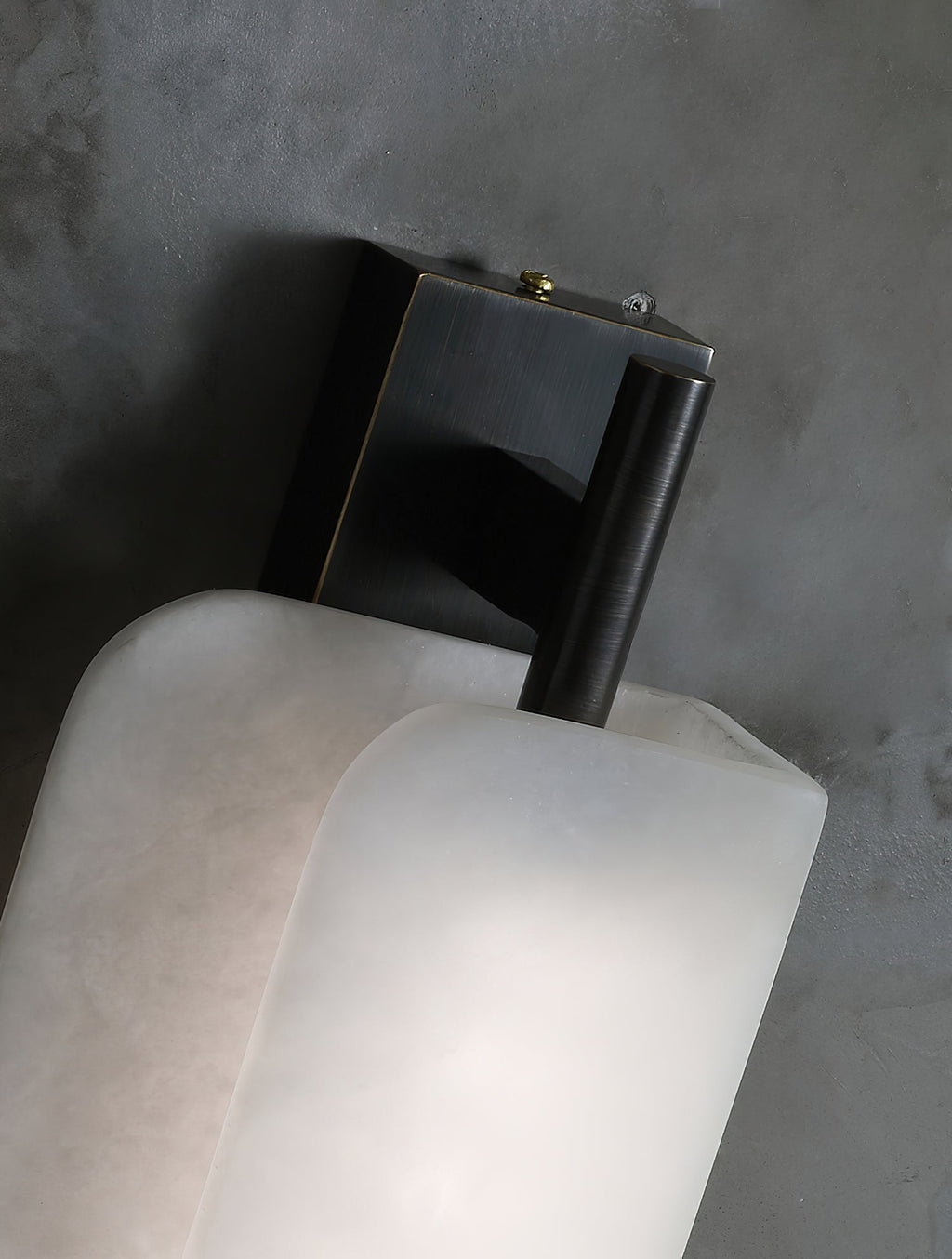 Kinkairo Alabaster Wall Lamp | Esilora