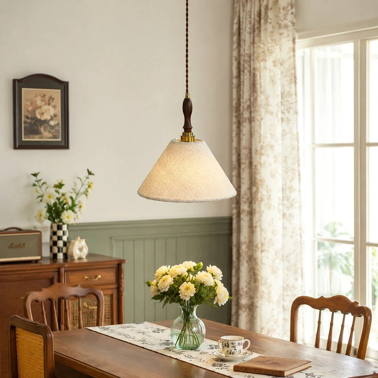 Lampada a sospensione vintage francese in tessuto color crema | Esilora