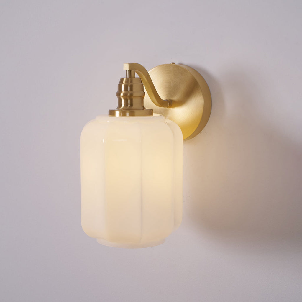 Henry Wall Lamp | Esilora