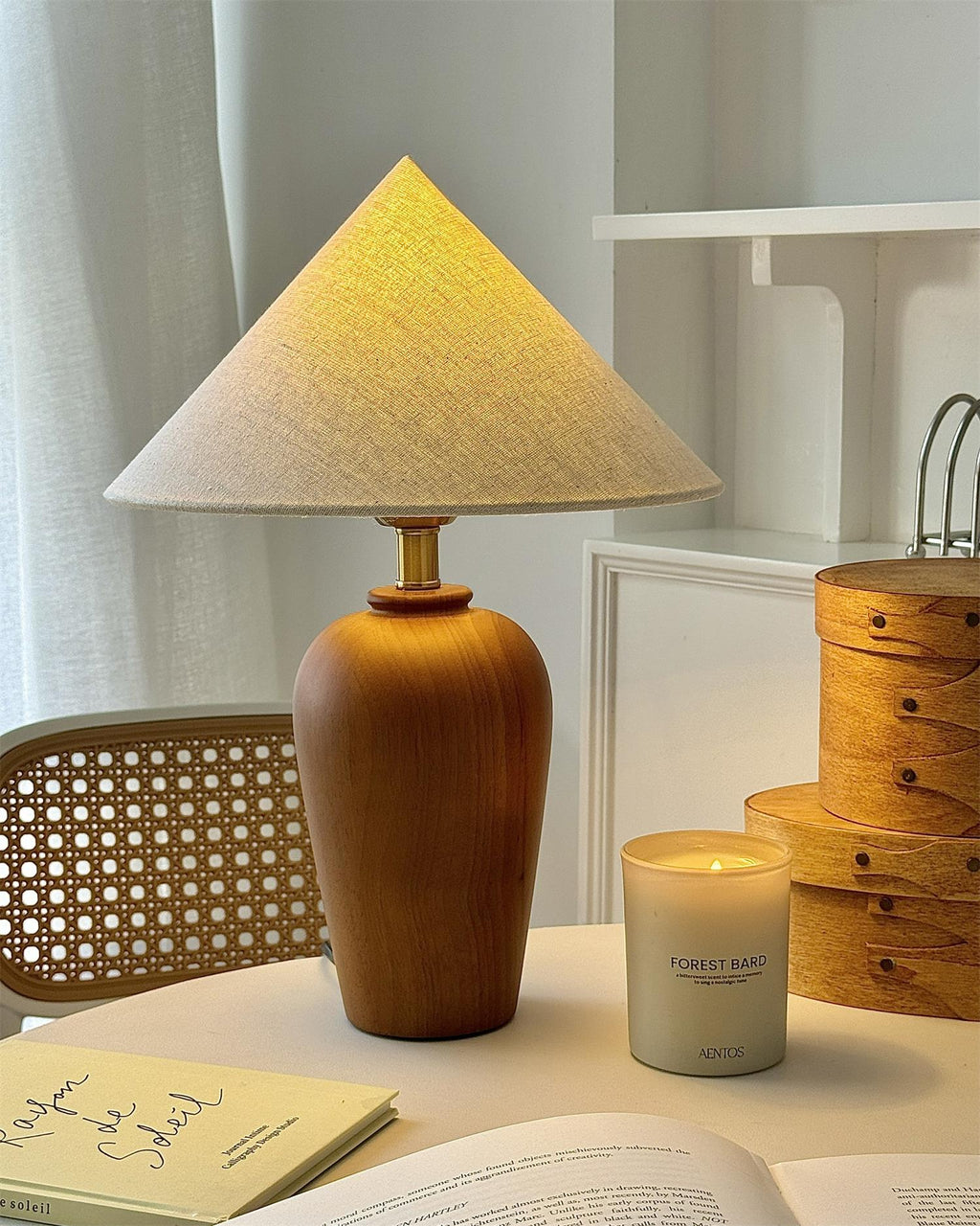 Brayden Wood Table Lamp | Esilora