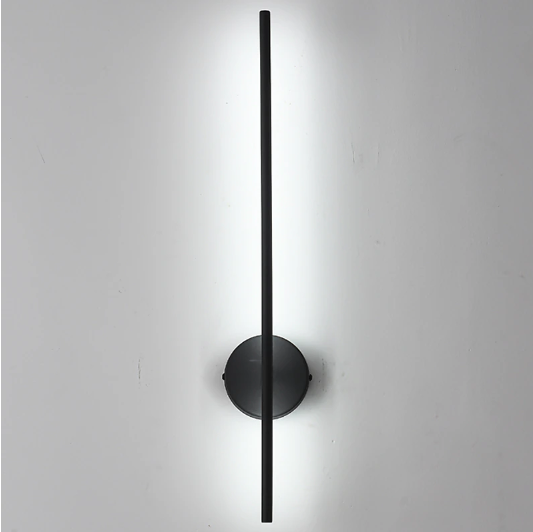 Modern Black Aluminum Wall Light | Esilora