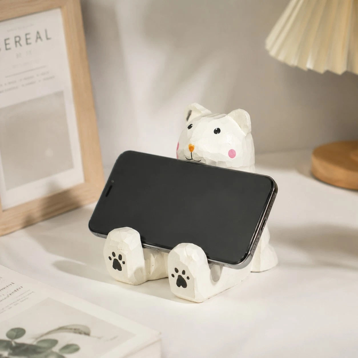 Support de téléphone en bois sculpté à la main représentant un animal | Esilora