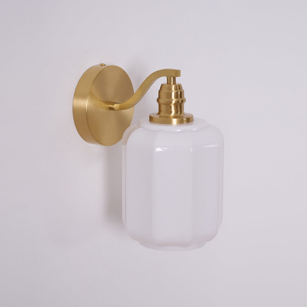 Henry Wall Lamp | Esilora
