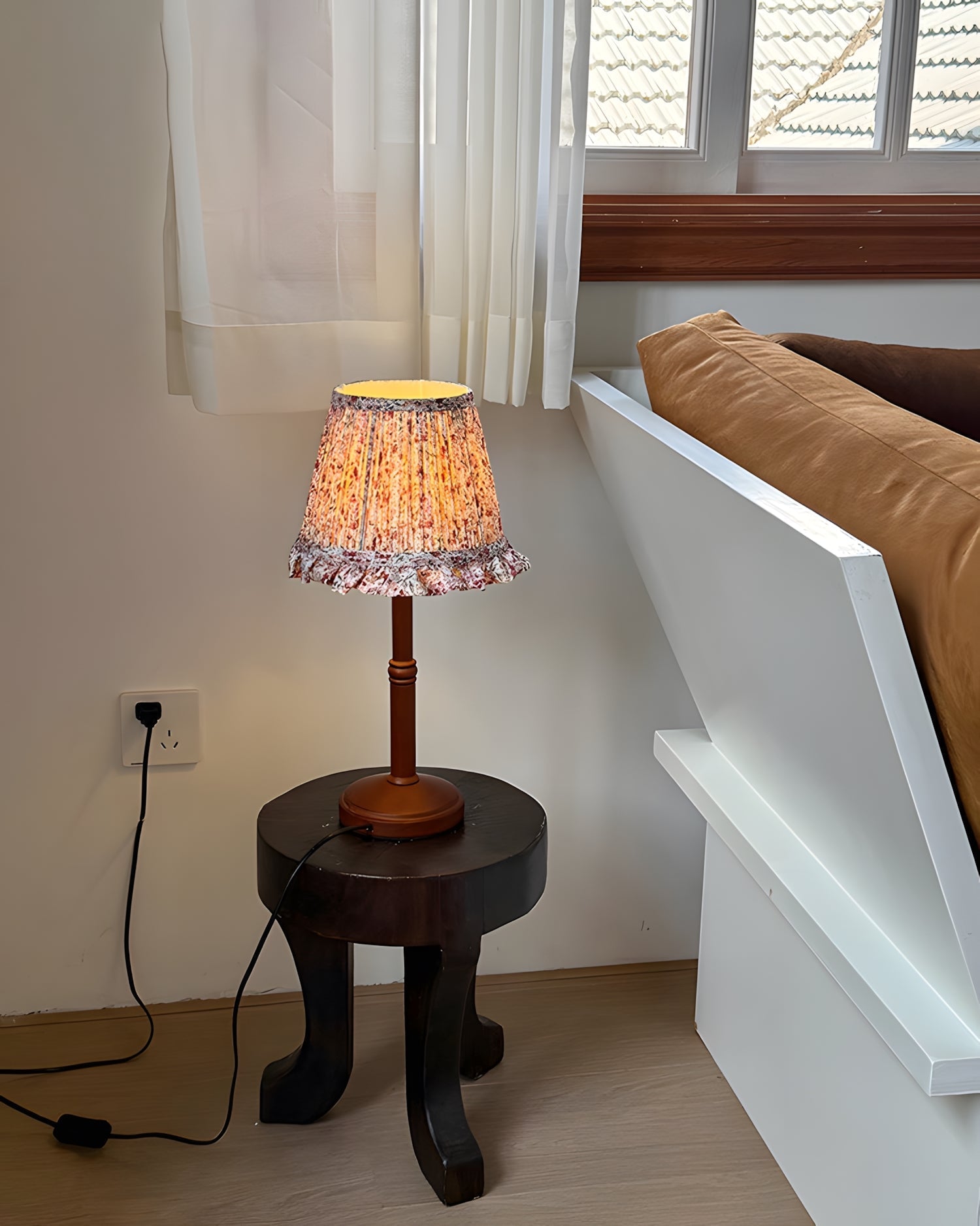Briarfield Table Lamp | Esilora