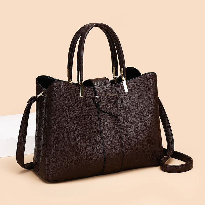Sac à Main Structuré en Cuir Grainé avec Détails Métalliques et Bandoulière Amovible